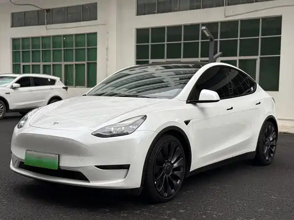 Tesla Model Y 2022