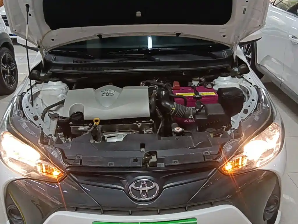 Toyota Yaris L 2018 — фото 20