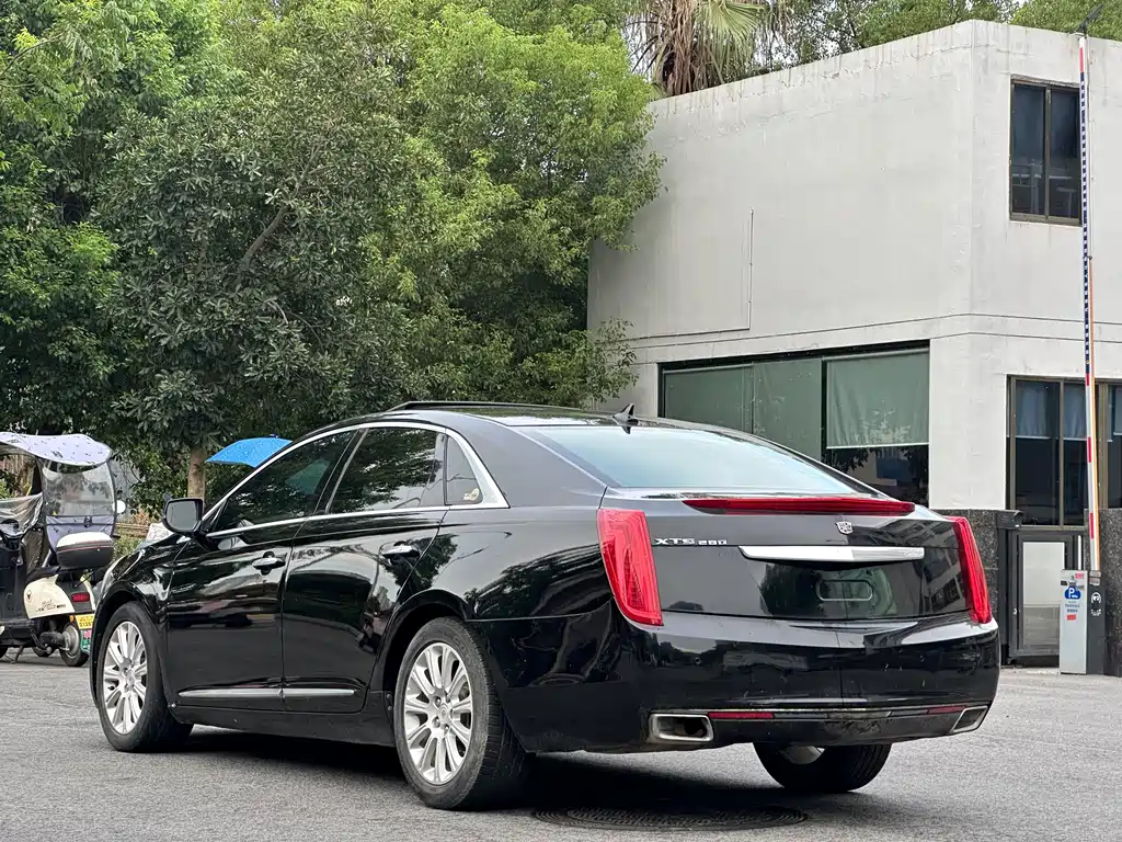 Cadillac XTS 2016 — фото 5