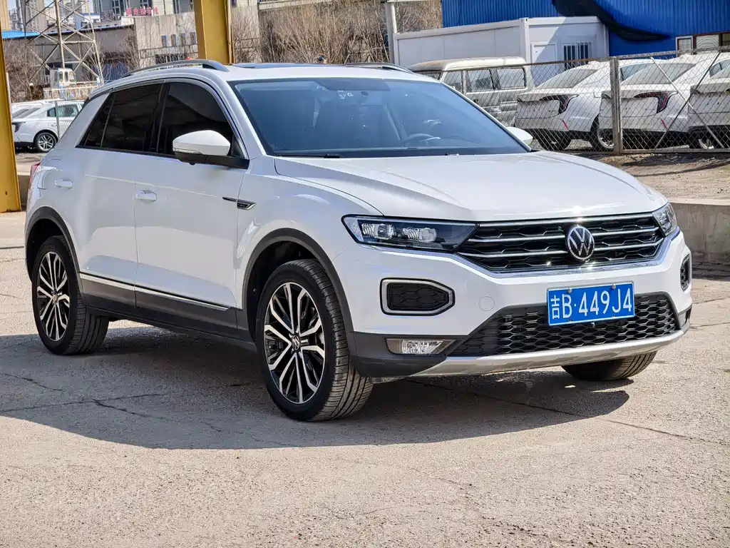 Volkswagen T-Roc 2022 — фото 2