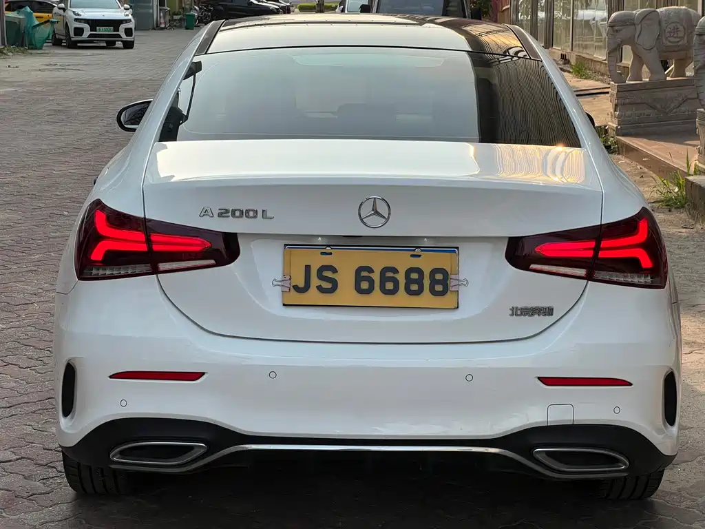 Mercedes-Benz A-Class 2020 — фото 10