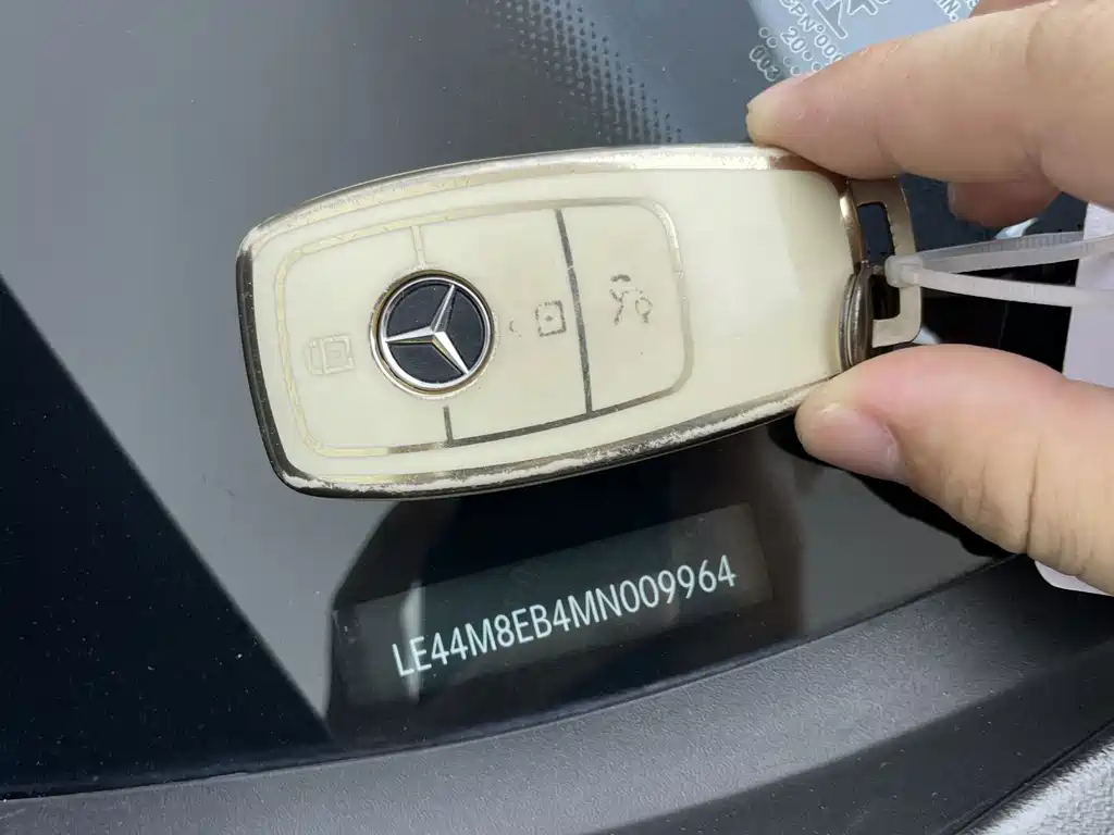 Mercedes-Benz GLB 2021 — фото 27
