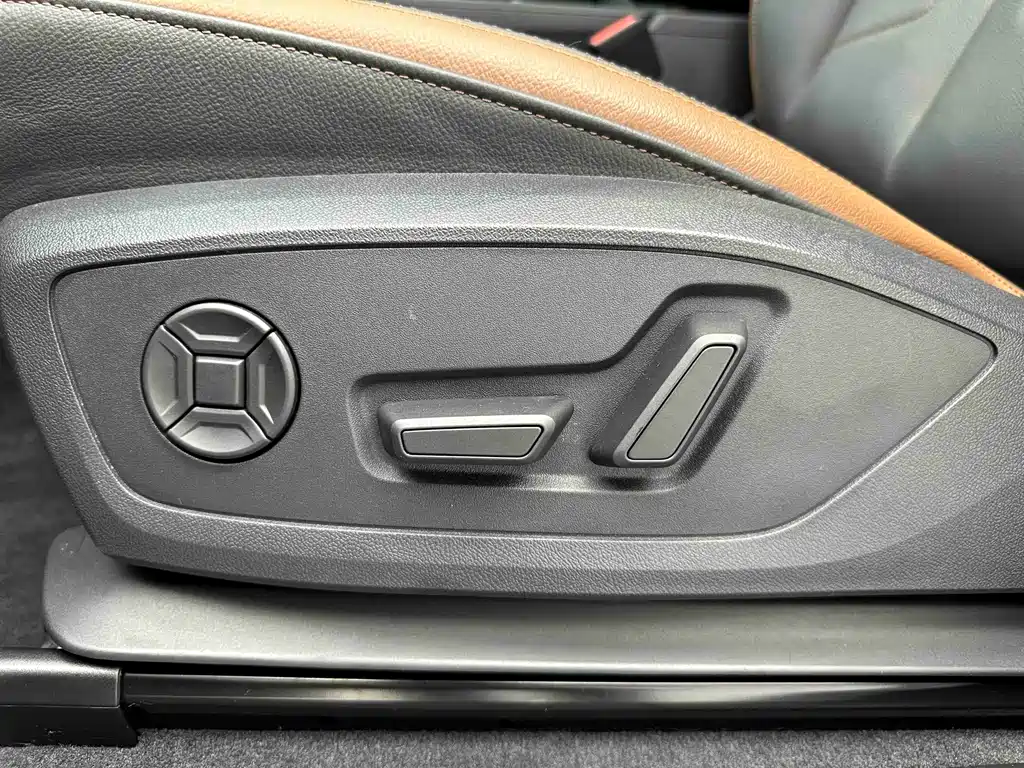 Audi Q3 2022 — фото 11