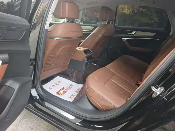 Audi A6L 2022