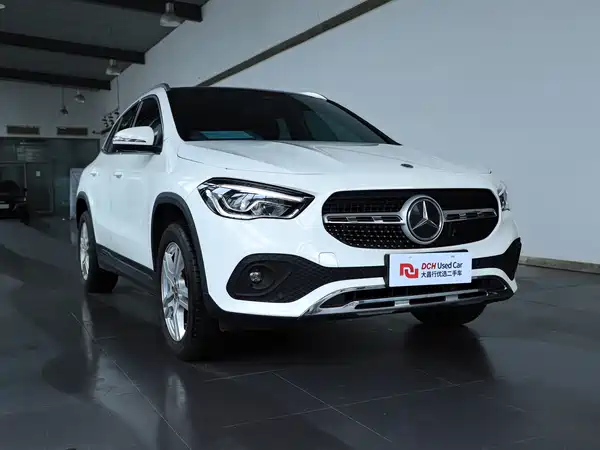 Mercedes-Benz GLA 2024