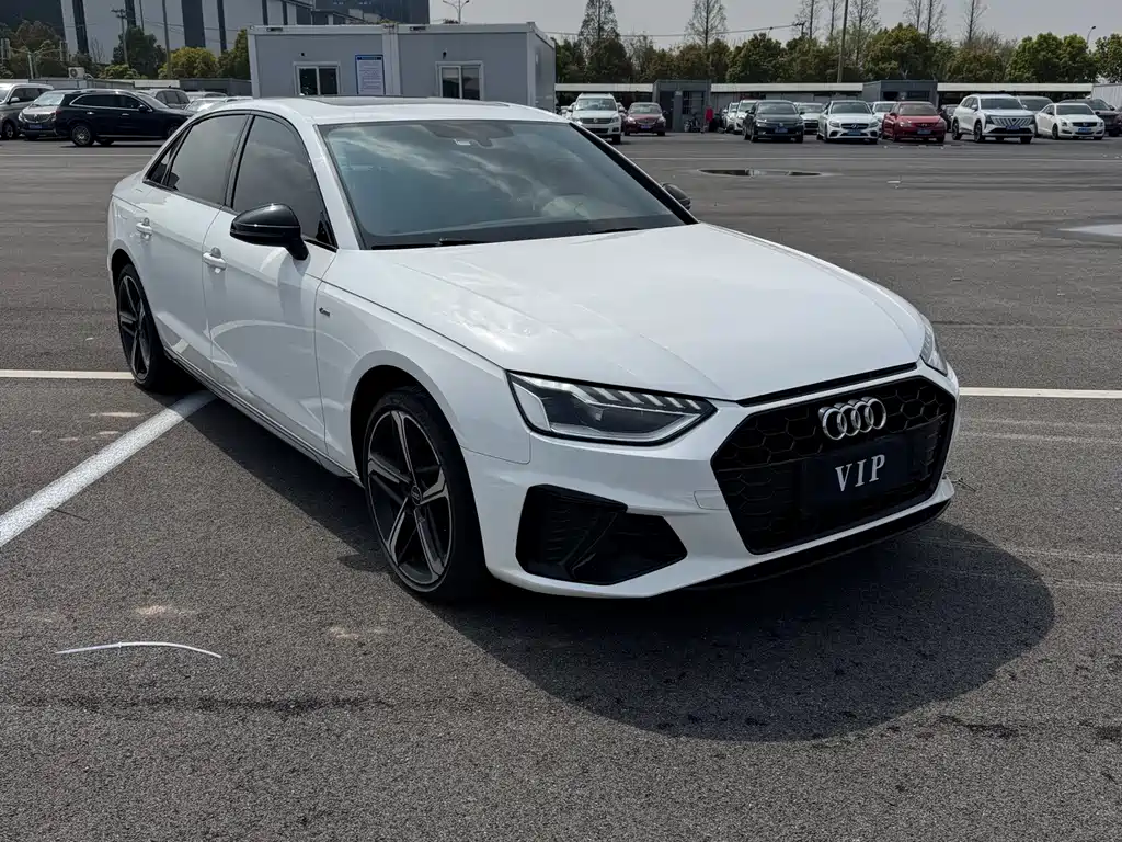 Audi A4L 2023