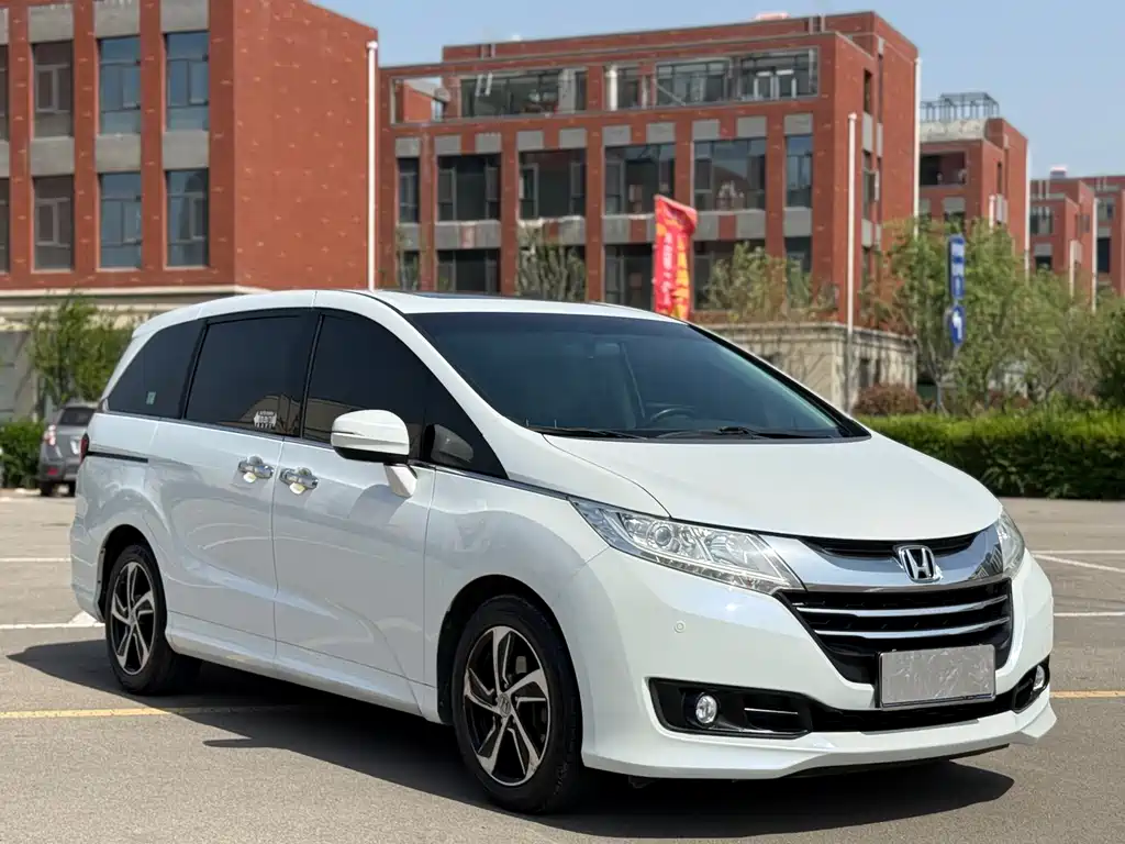 Honda Odyssey 2018 — фото 3