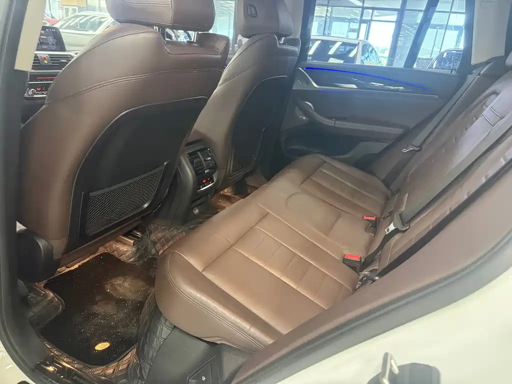 BMW X3 2018 — фото 12