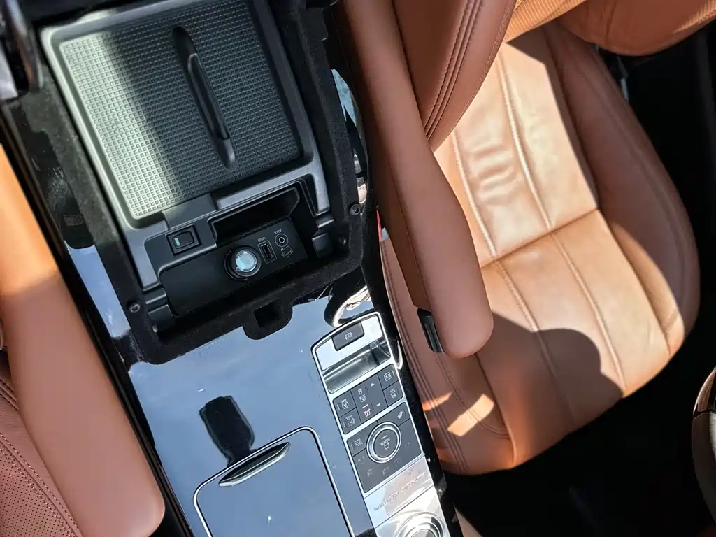 Land Rover Range Rover 2017 — фото 20