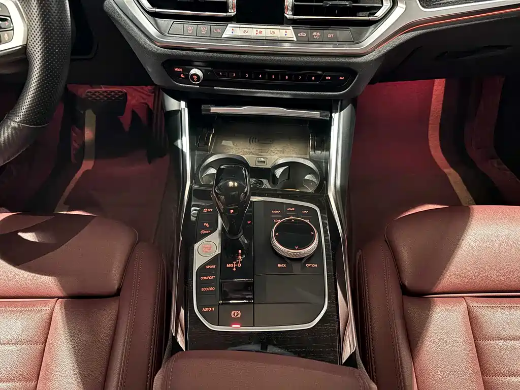 BMW 3 Series 2021 — фото 12