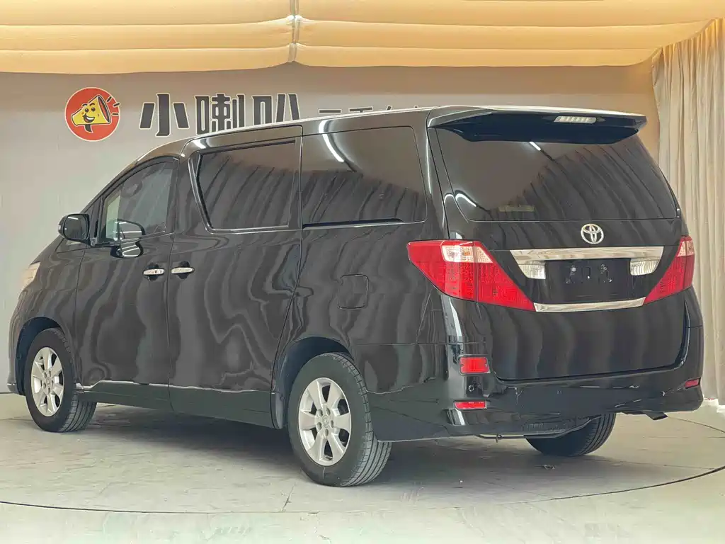 Toyota Alphard 2010 — фото 11