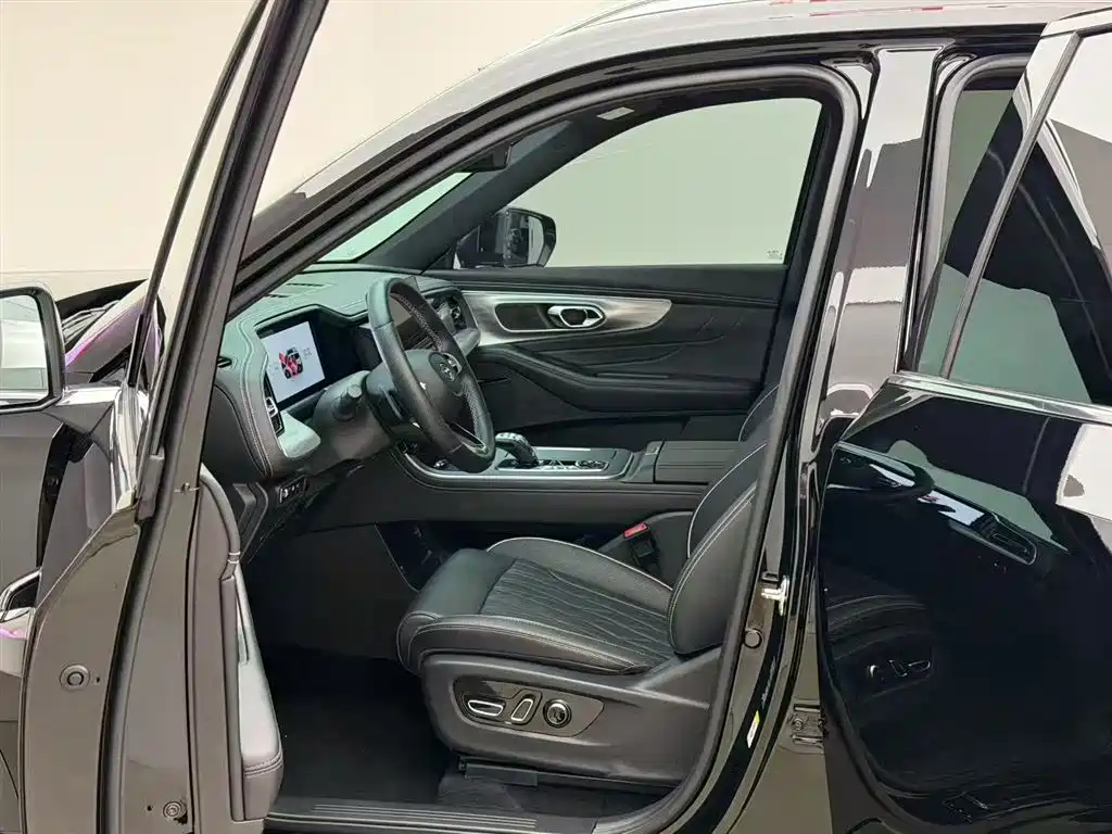 GAC Motor Trumpchi GS8 2024 — фото 14