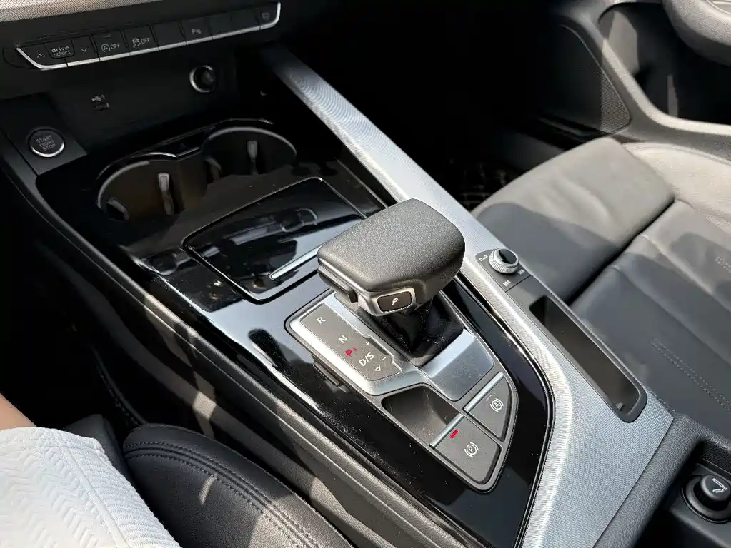 Audi A5 2023 — фото 15