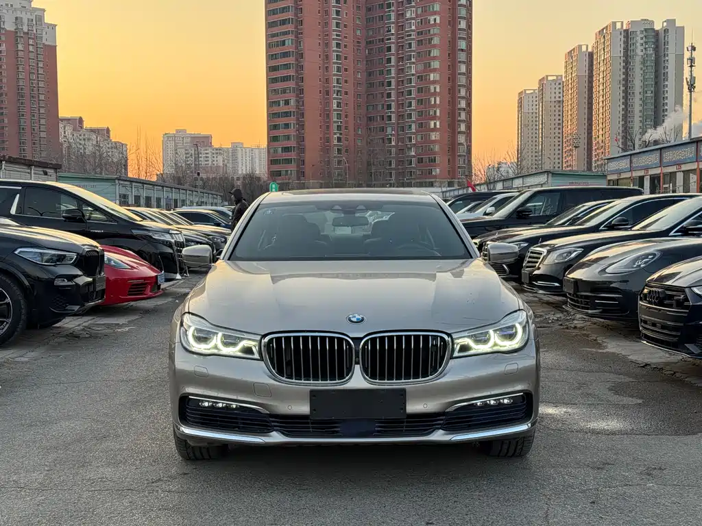 BMW 7 Series 2016 — фото 2
