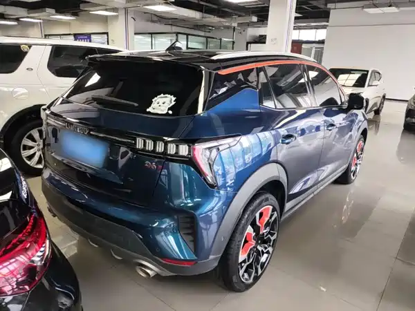 Lynk & Co 06 2022
