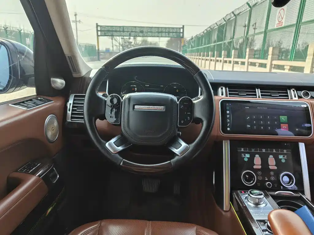Land Rover Range Rover 2015 — фото 9