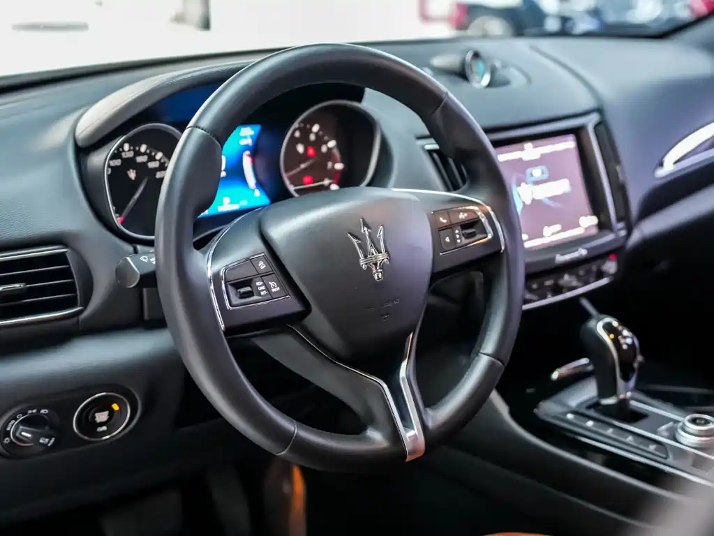 Maserati Levante 2018 — фото 4