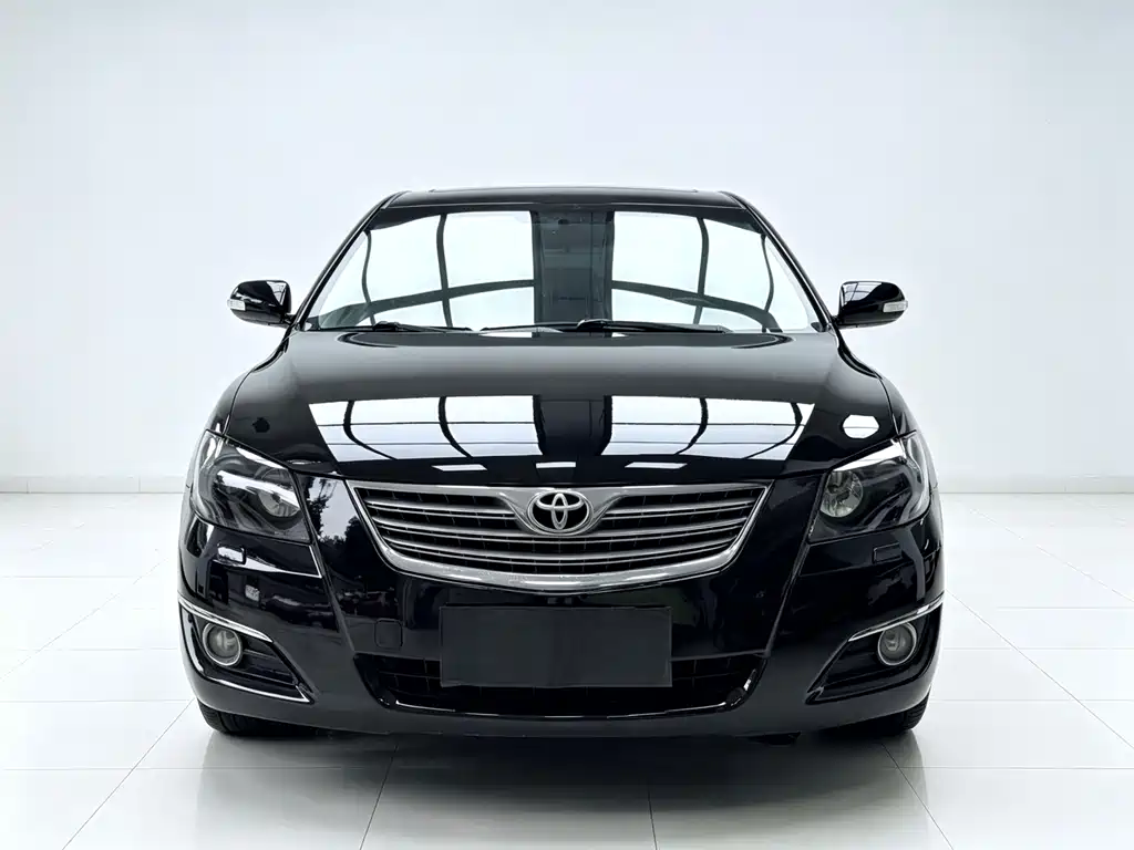 Toyota Camry 2008 — фото 2