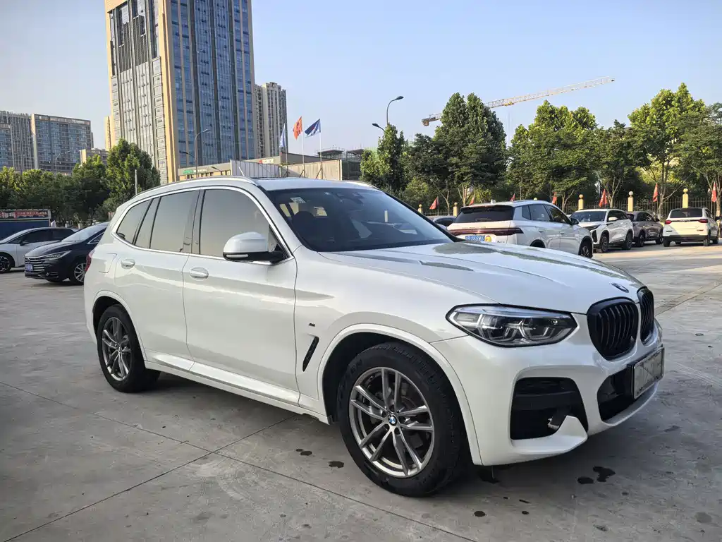 BMW X3 2021 — фото 3