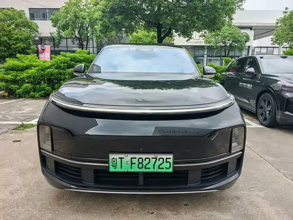 Li Auto L8 2023