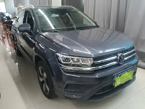 Volkswagen Tharu 2020