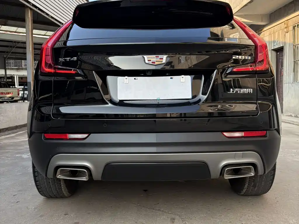 Cadillac XT4 2022 — фото 14