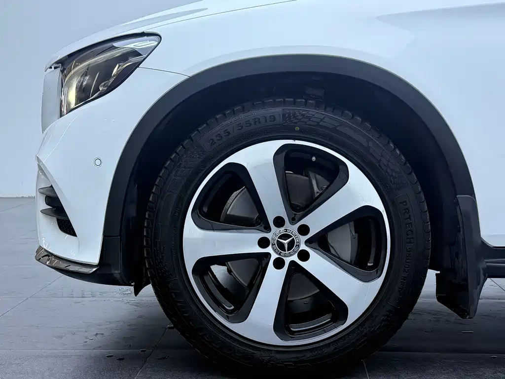 Mercedes-Benz GLC 2018 — фото 5