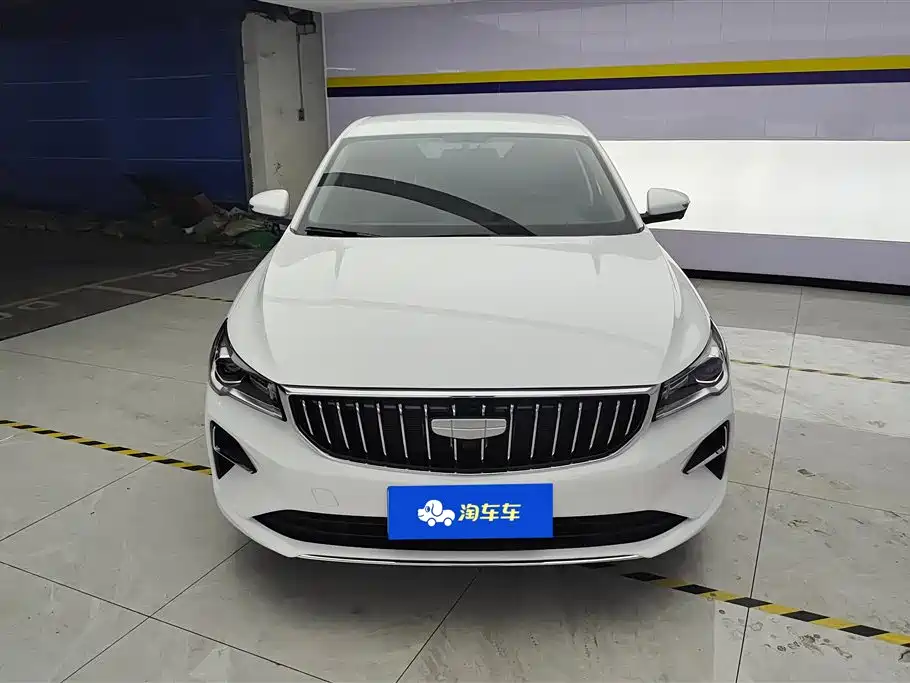Geely Emgrand 2026