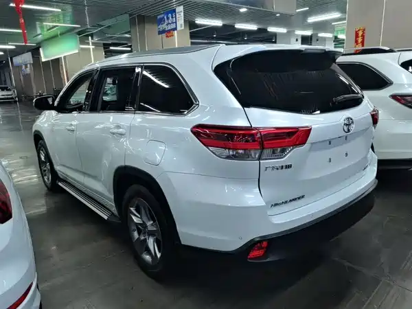 Toyota Highlander 2018
