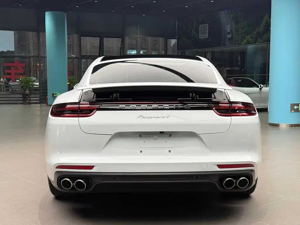 Porsche Panamera 2018