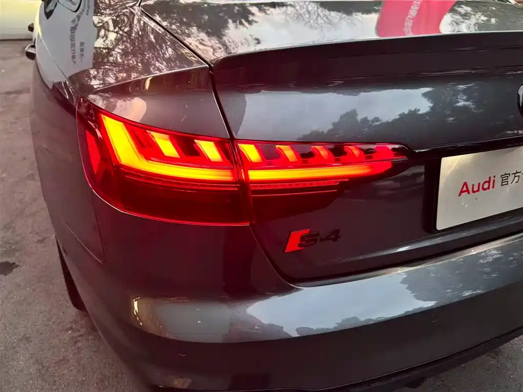 Audi S4 2022 — фото 19