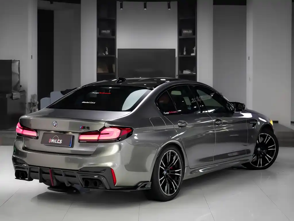 BMW M5 2019 — фото 6