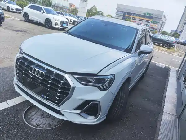 Audi Q3 2022