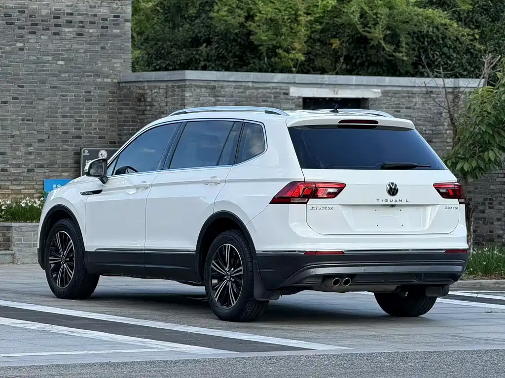 Volkswagen Tiguan L 2021 — фото 3