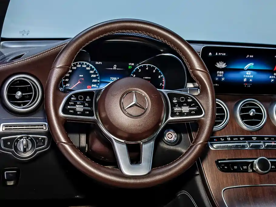 Mercedes-Benz GLC 2020 — фото 22
