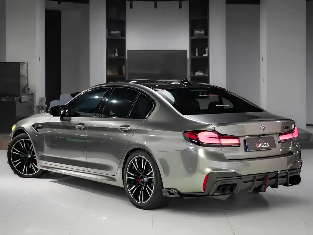 BMW M5 2019 — фото 5
