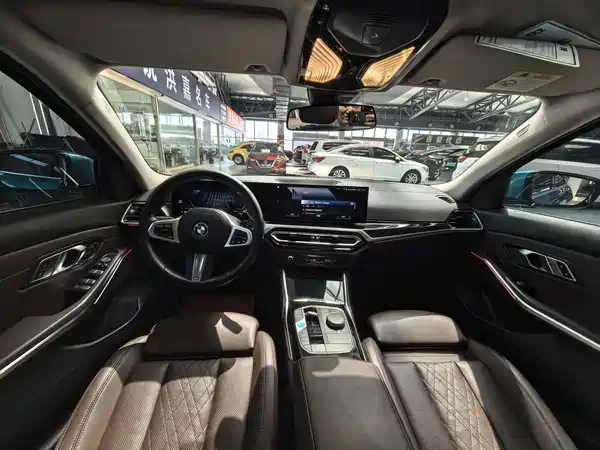 BMW i3 2023