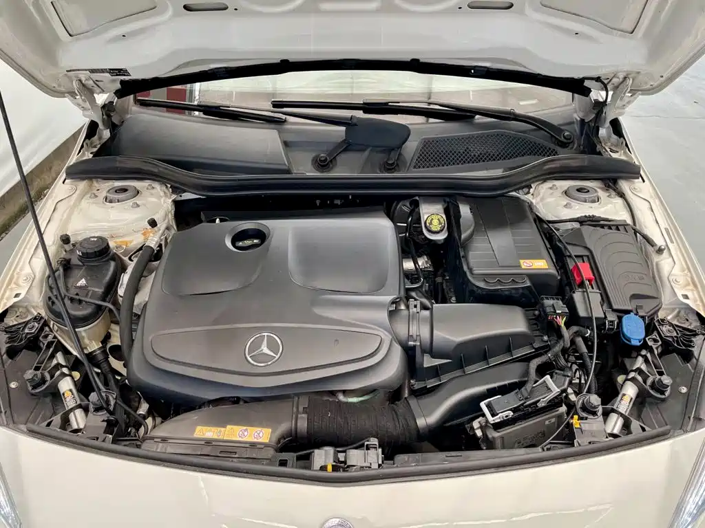 Mercedes-Benz A-Class 2015 — фото 18