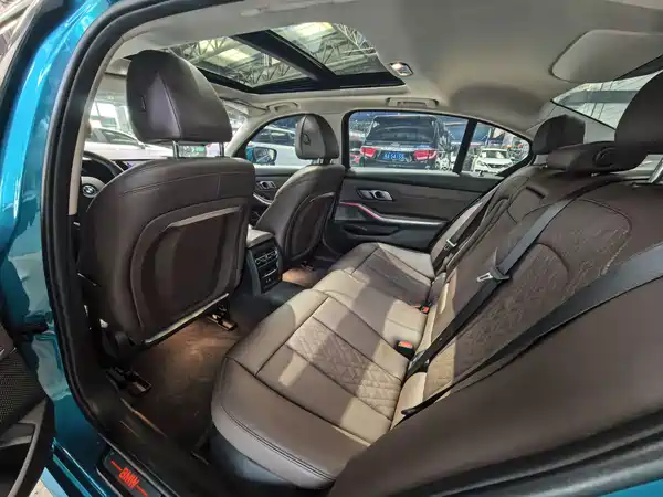 BMW i3 2023