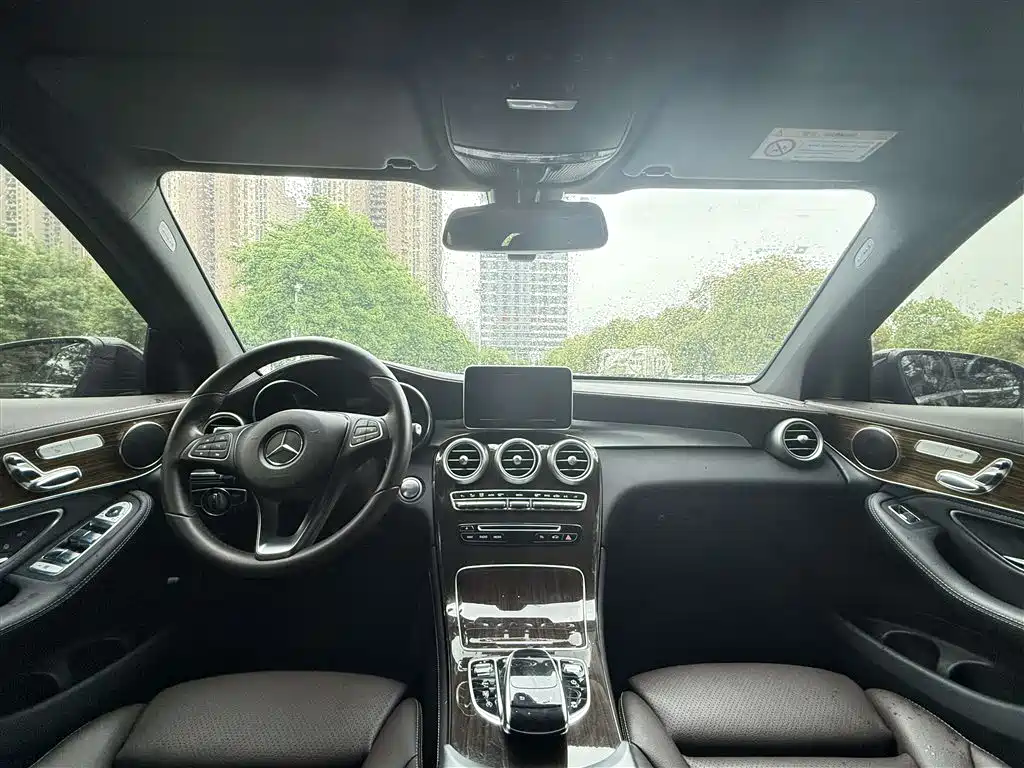 Mercedes-Benz GLC 2018 — фото 17
