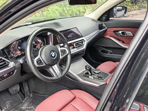 BMW 3 Series 2021