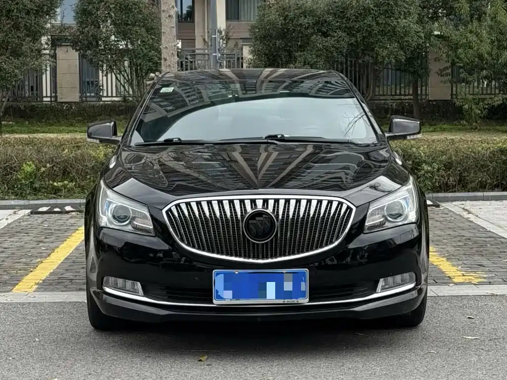 Buick LaCrosse 2015 — фото 2
