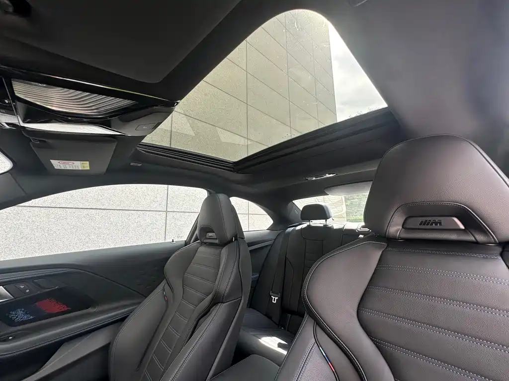 BMW M240i 2025 — фото 12