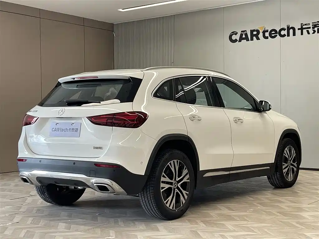 Mercedes-Benz GLA 2024 — фото 5