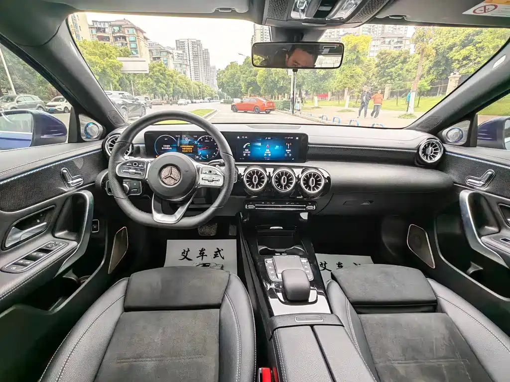 Mercedes-Benz A-Class 2021 — фото 6