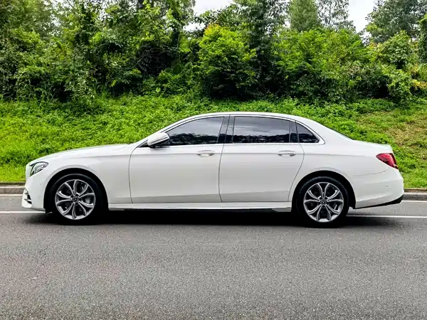 Mercedes-Benz E-Class 2019