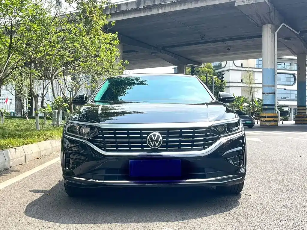 Volkswagen Passat 2022 — фото 2