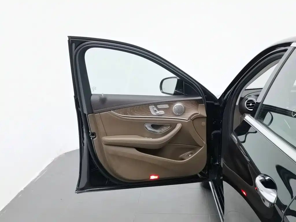 Mercedes-Benz E-Class New Energy 2023 — фото 8