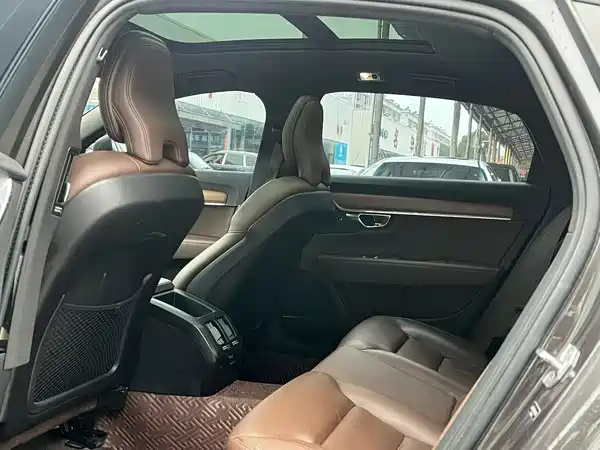 Volvo S90 2021