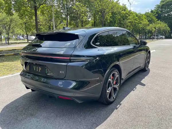 NIO ET5T 2024